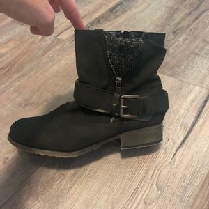 Women’s POP ankle boots